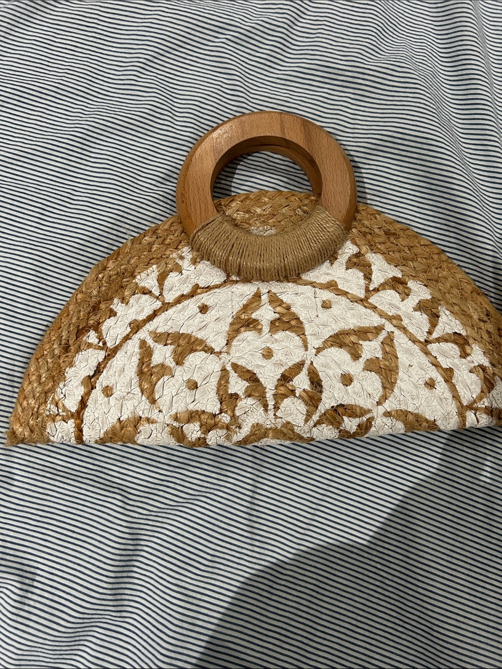 Antik Kraft Tan Straw Half-Moon Clutch with White Floral Motif - Picture 3 of 3